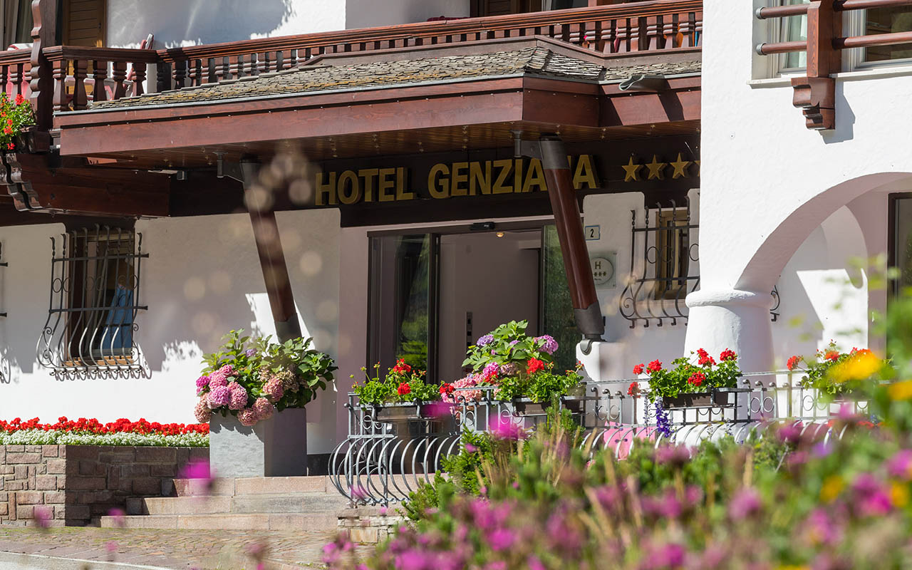 Hotel Genziana im Sommer